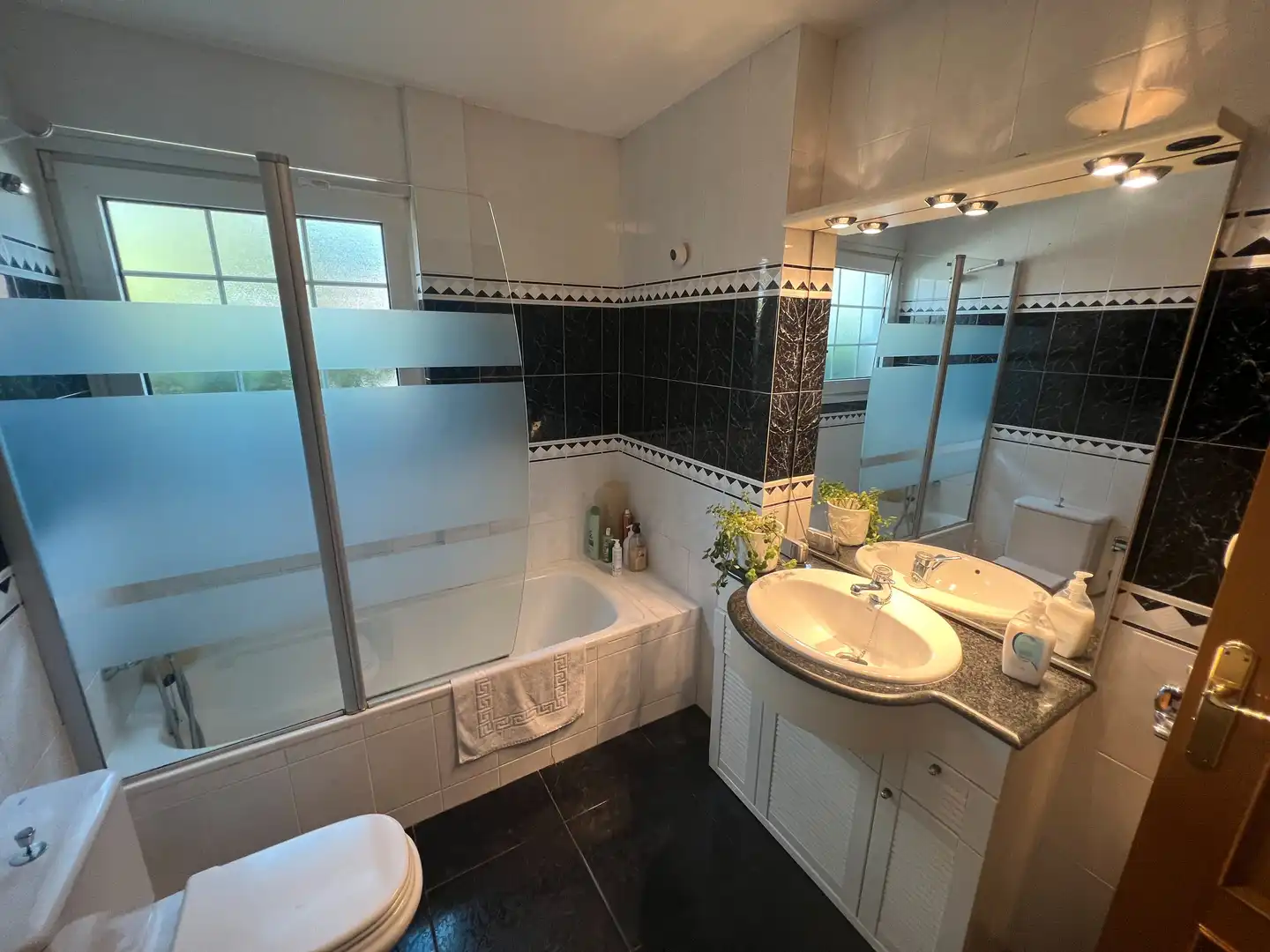 Baño de Casa o chalet en venta en Tàrrega con Aire acondicionado, Calefacción y Jardín privado