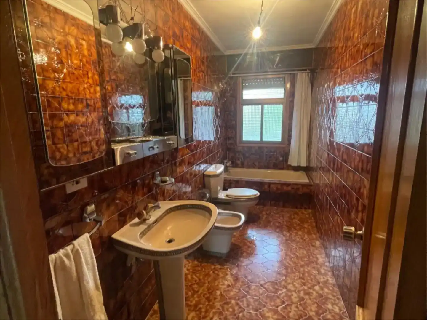 Bathroom of Flat for sale in Avión