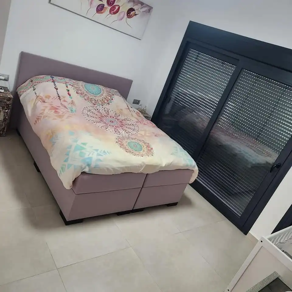 Dormitori de Casa o xalet en venda en Daya Vieja amb Jardí privat, Piscina i Moblat