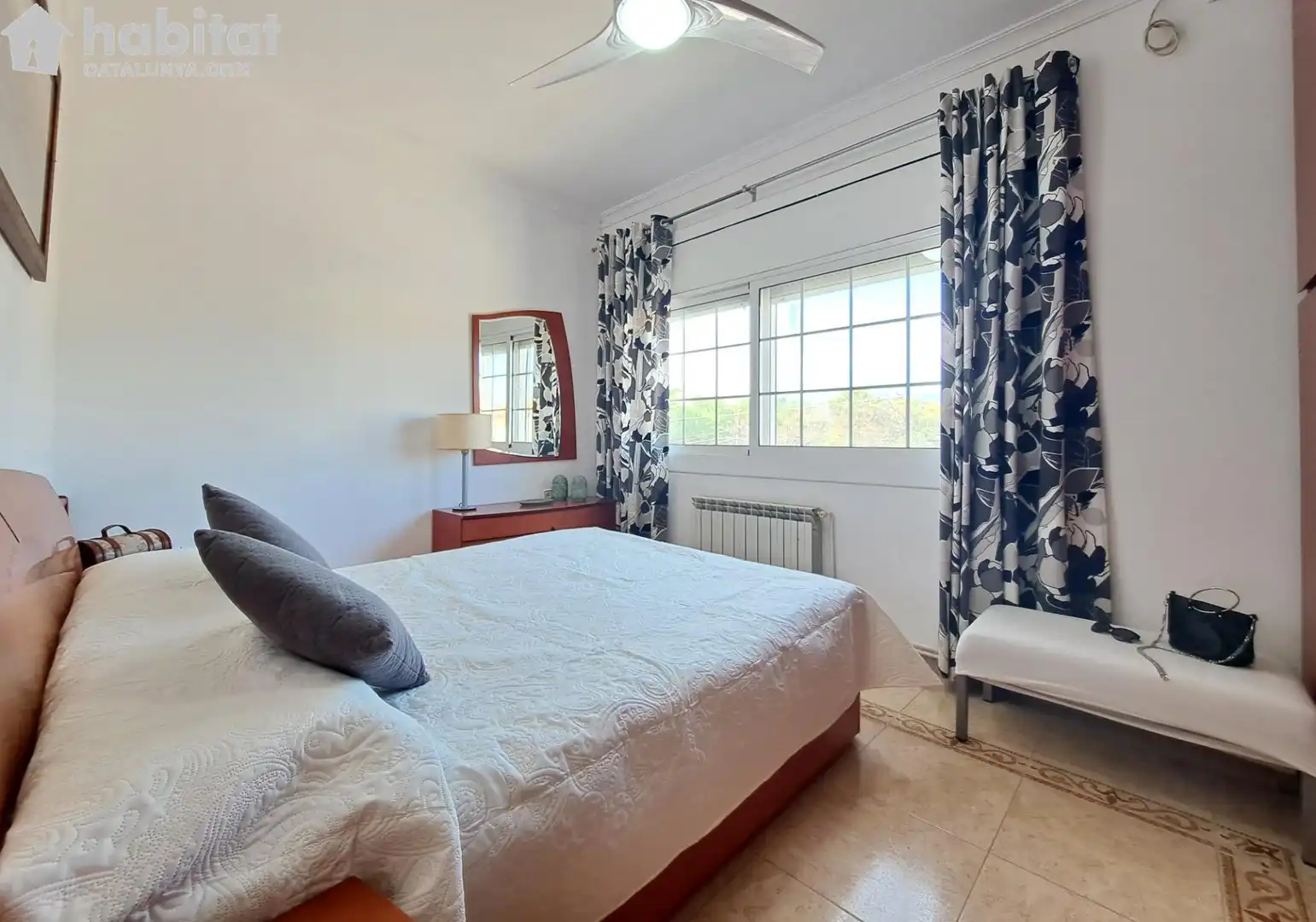 Bedroom of Houses for sale in Masquefa  with Air Conditioner, Heating and Private garden