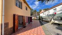 Vista exterior de Casa o xalet en venda en Calafell amb Aire condicionat, Calefacció i Jardí privat