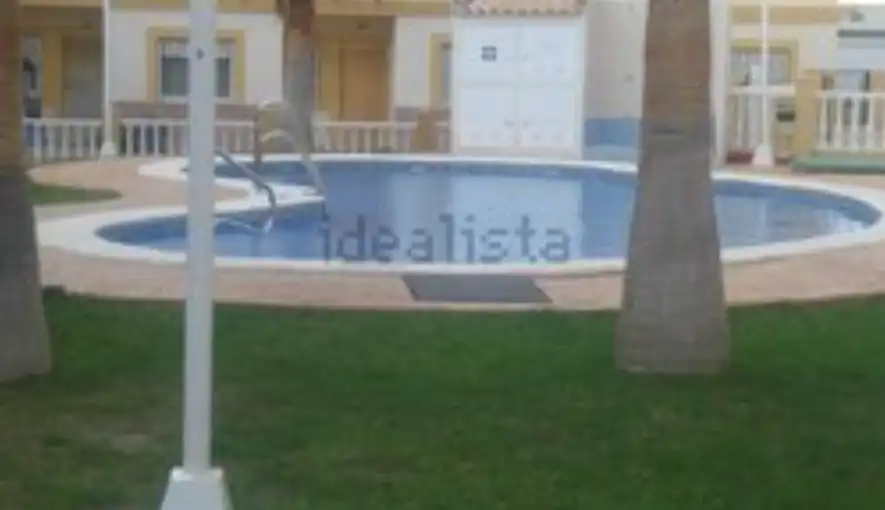 Dúplex de lloguer a Zurgena