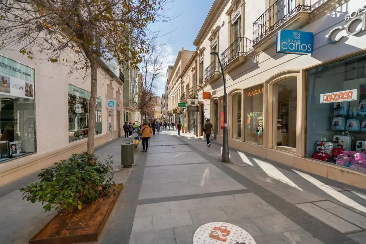 Local de lloguer a Almería, Almería