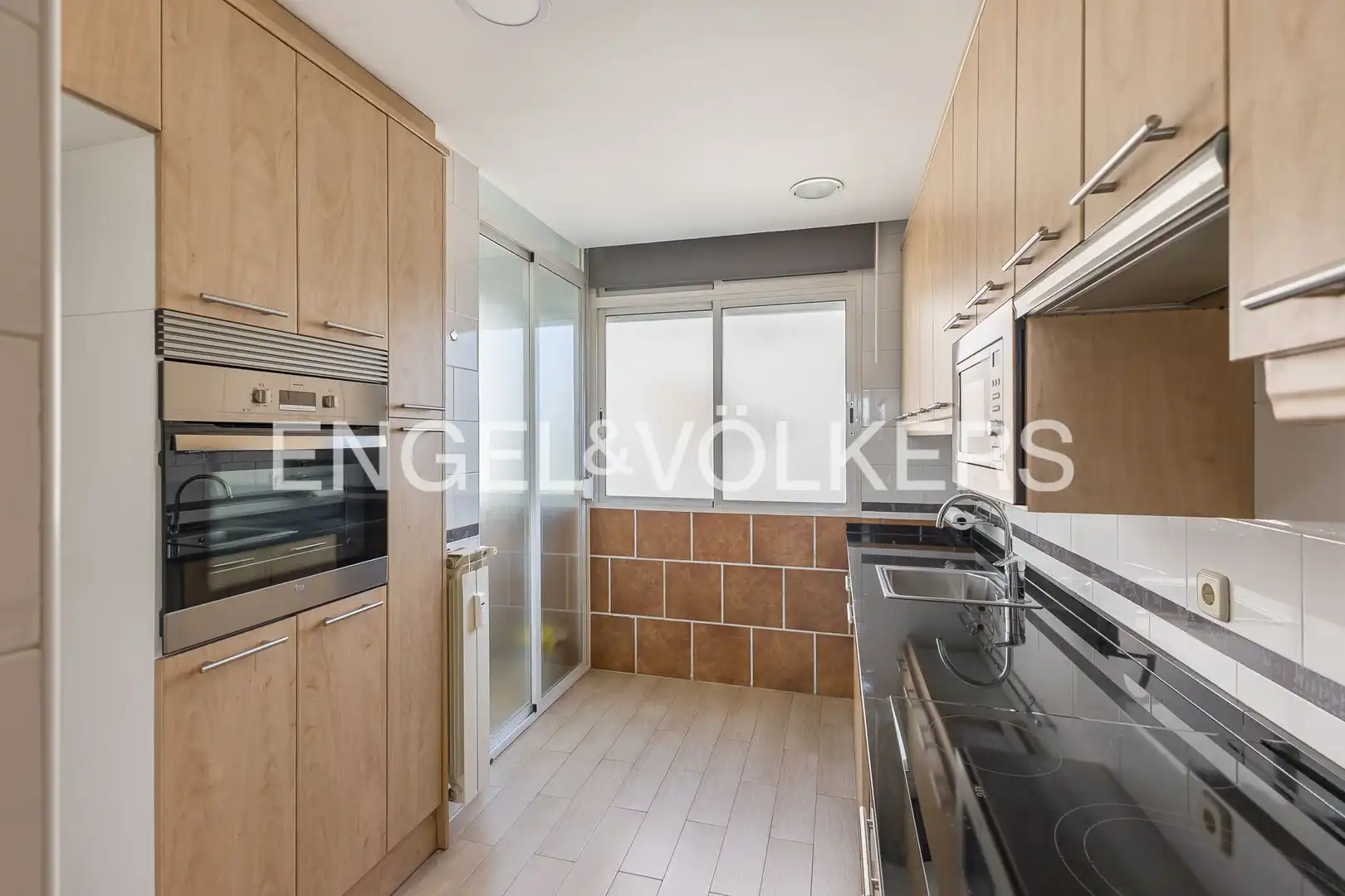 Kitchen of Flat for sale in Madrid  with Air Conditioner and Heating