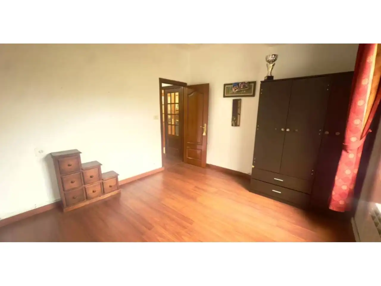 Bedroom of Flat for sale in Ourense Capital   with Heating, Private garden and Parquet flooring