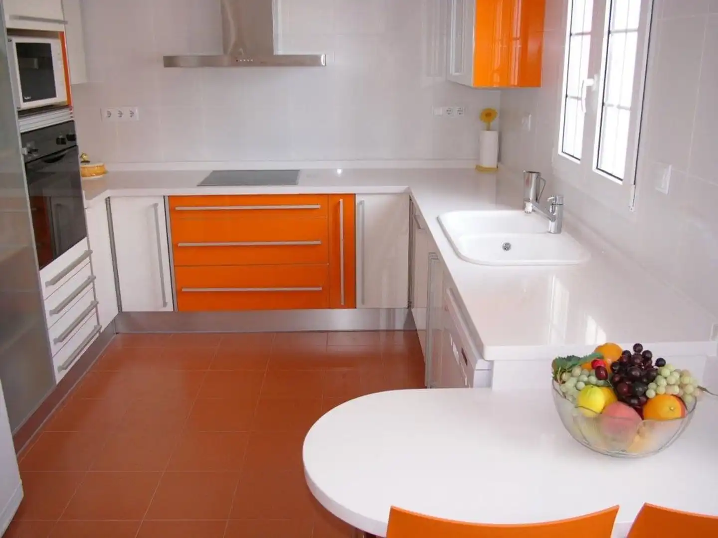 Cocina de Casa adosada en venta en El Puig de Santa Maria con Aire acondicionado, Calefacción y Jardín privado