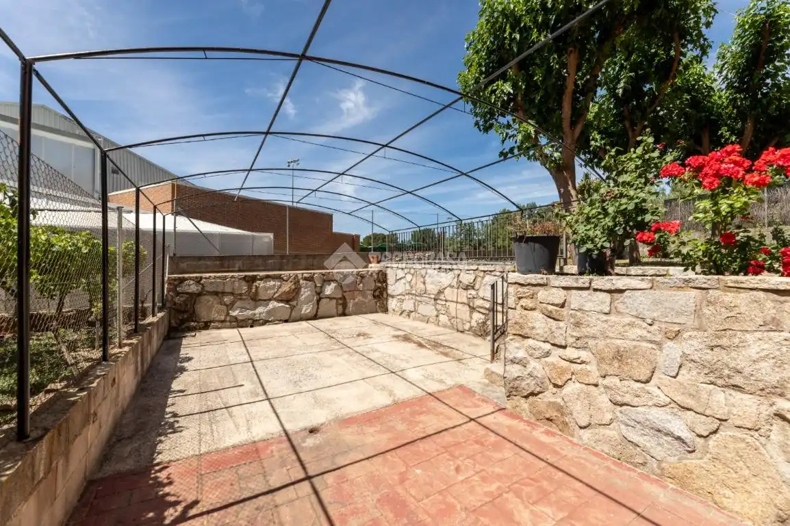 Terraza de Casa o chalet en venta en Hoyo de Manzanares con Calefacción