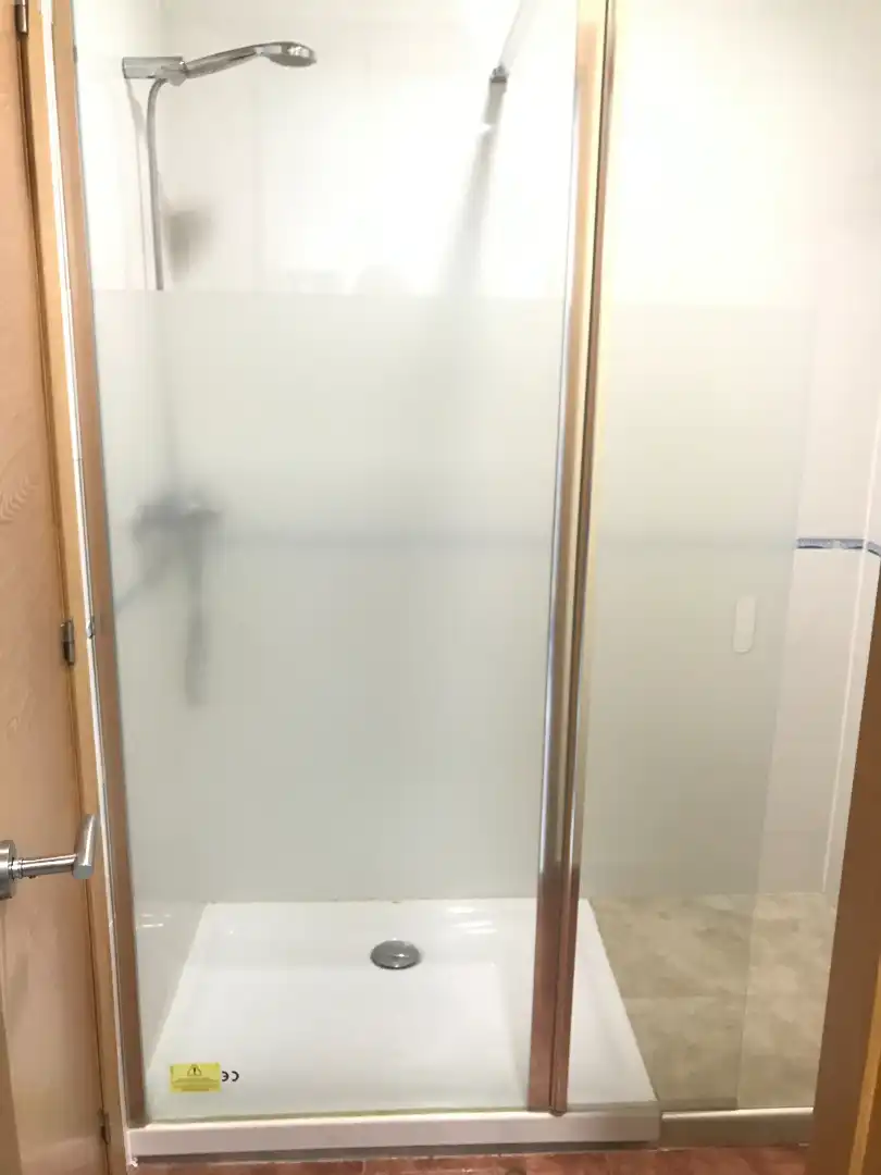 Bany de Apartament de lloguer en Ciudad Real amb Moblat