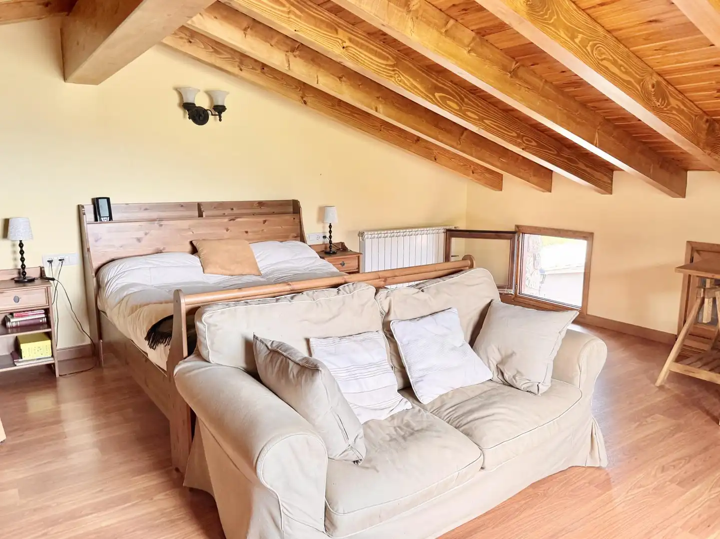 Habitación de Casa o chalet en venta en Castellar de n'Hug con Calefacción, Terraza y Amueblado