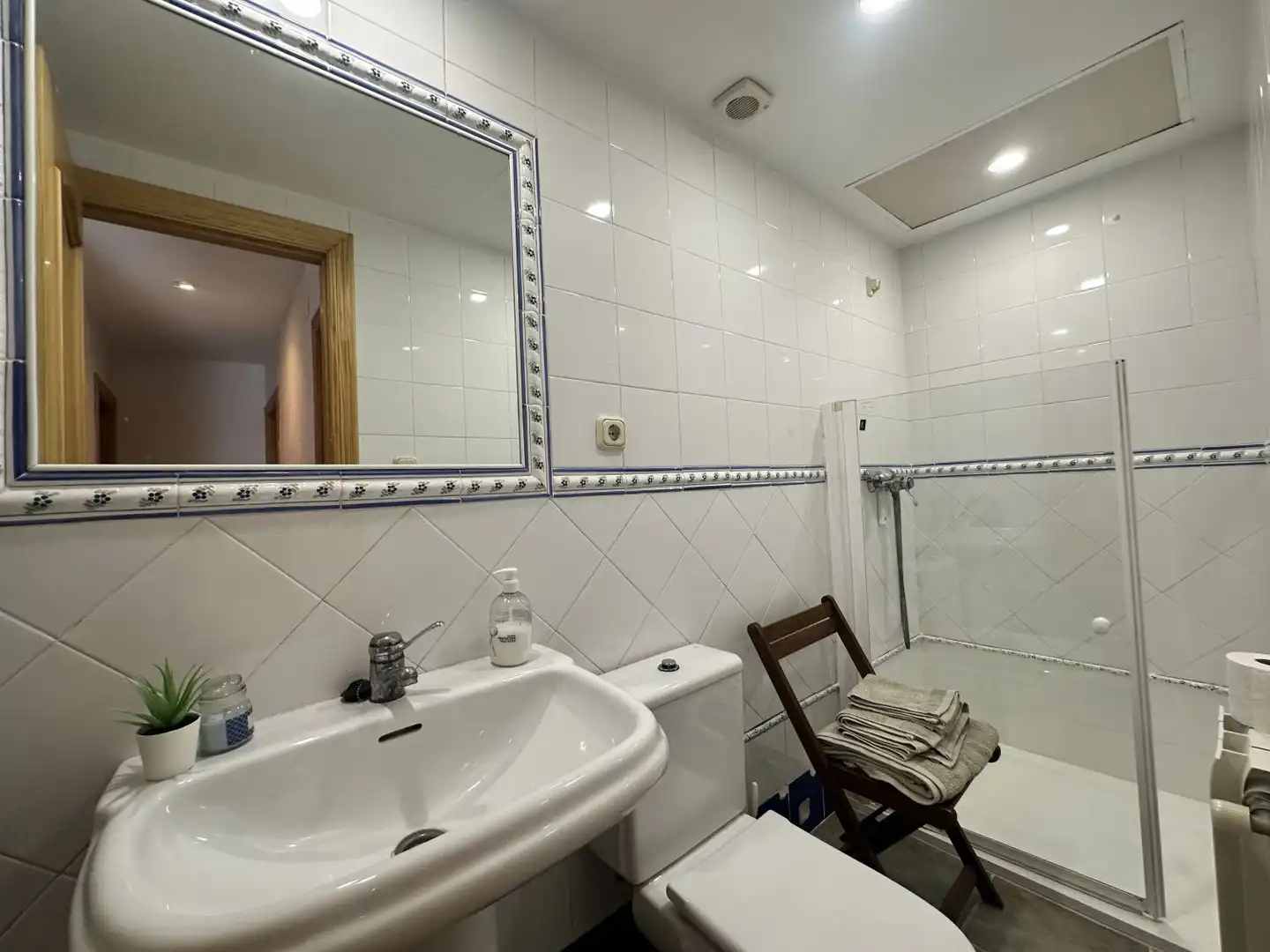 Bany de Casa o xalet en venda en Algar de Palància amb Calefacció, Terrassa i Balcó