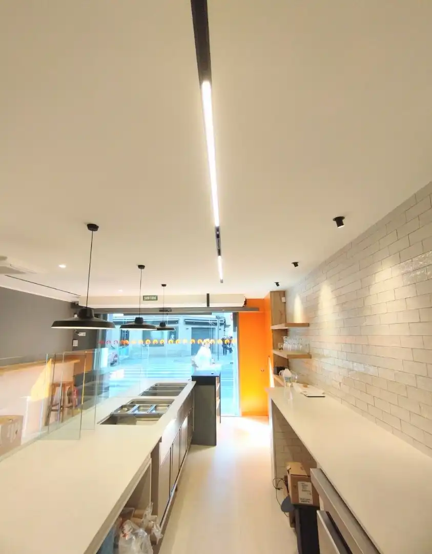 Business premises for transfer in Montmar, imagen 2