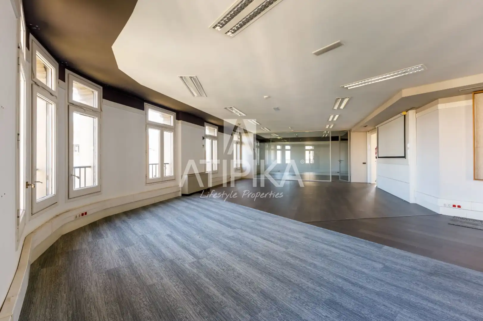 Office for rent in Eixample