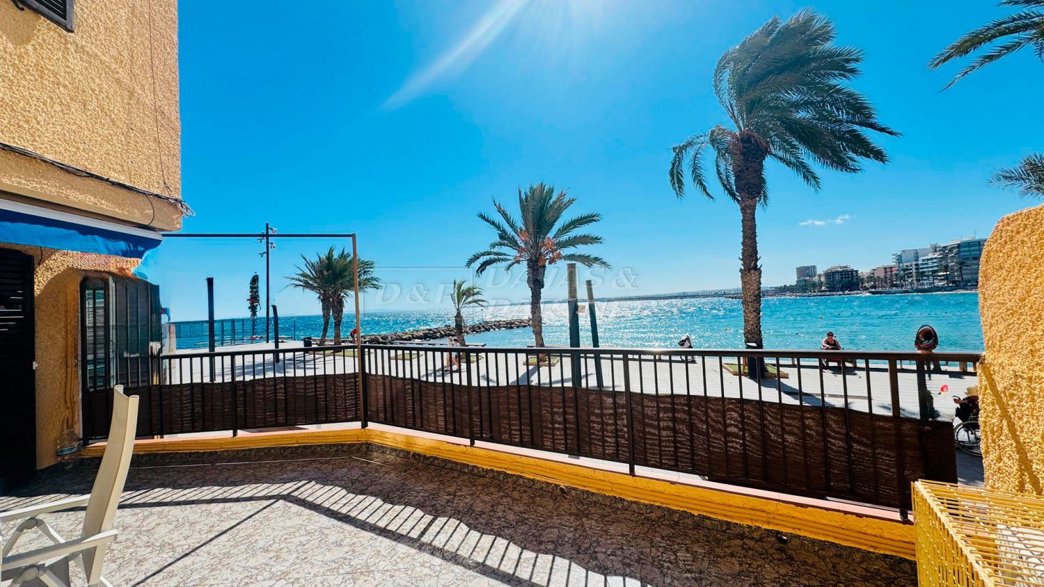 Terrace of Flat to rent in Torrevieja  with Air Conditioner, Terrace and Furnished