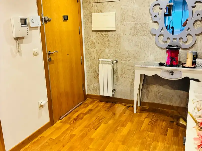 Wohnung zum Verkauf in Errenteria mit Terrasse und Balkon