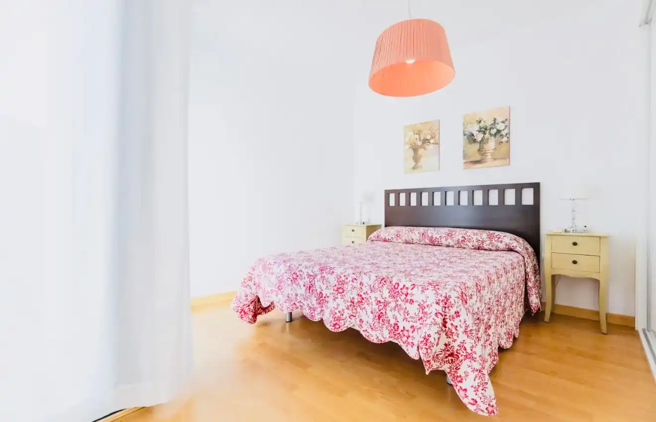 Schlafzimmer von Einfamilien-Reihenhaus zum Verkauf in Dénia mit Klimaanlage, Heizung und Terrasse