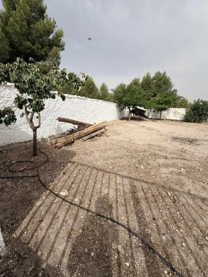 Jardí de Finca rústica en venda en Pozohondo amb Aire condicionat, Calefacció i Traster