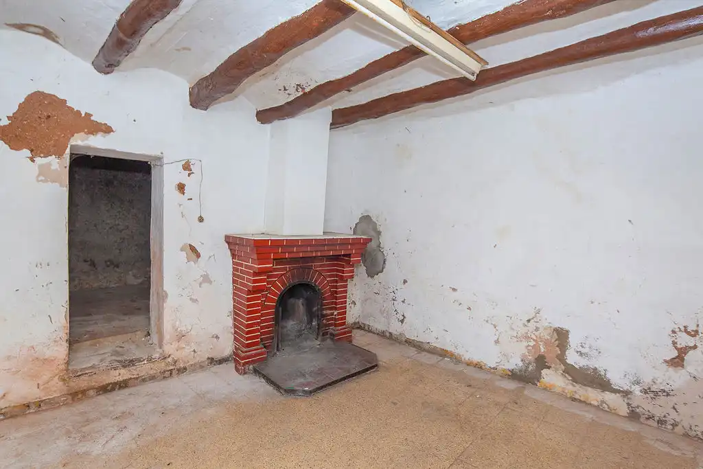 Casa aparellada en venda a C/ Sota Castell, imagen 2