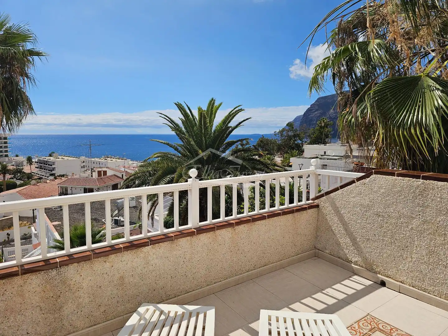 Außenansicht von Wohnung zum Verkauf in Santiago del Teide mit Terrasse und Möbliert