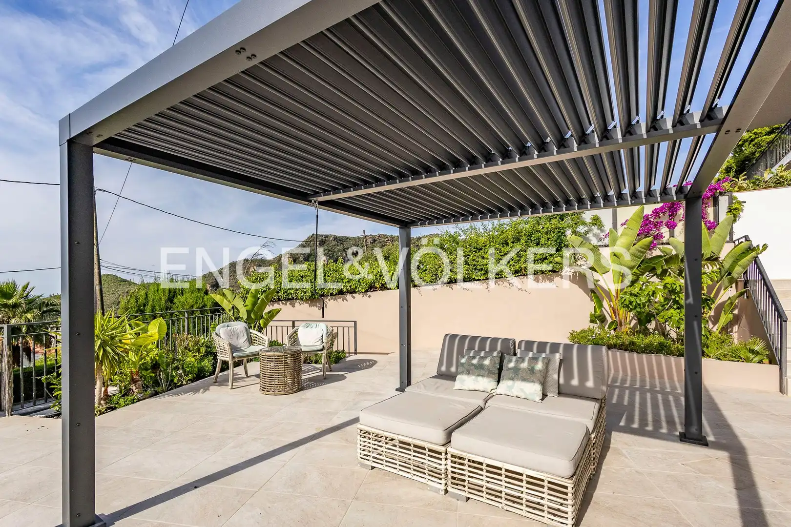 Terraza de Casa adosada en venta en Gavà con Aire acondicionado, Calefacción y Jardín privado