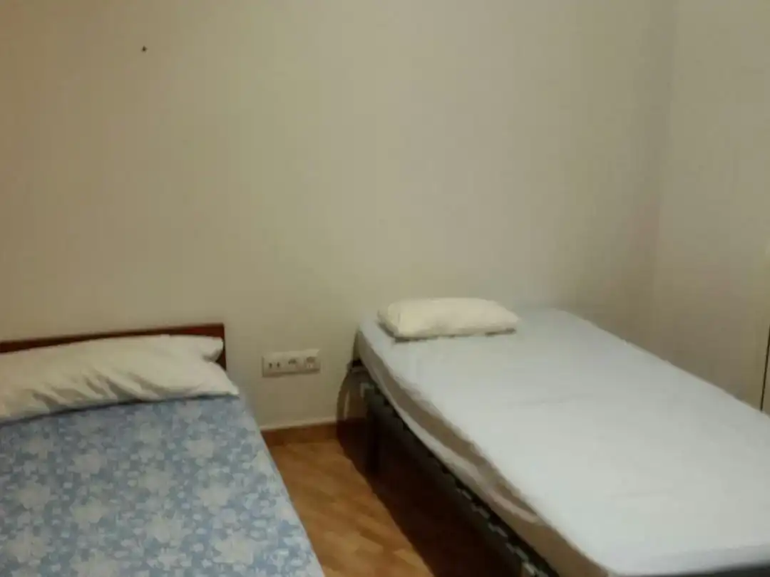 Schlafzimmer von Wohnung zur Miete in Cella mit Klimaanlage und Möbliert