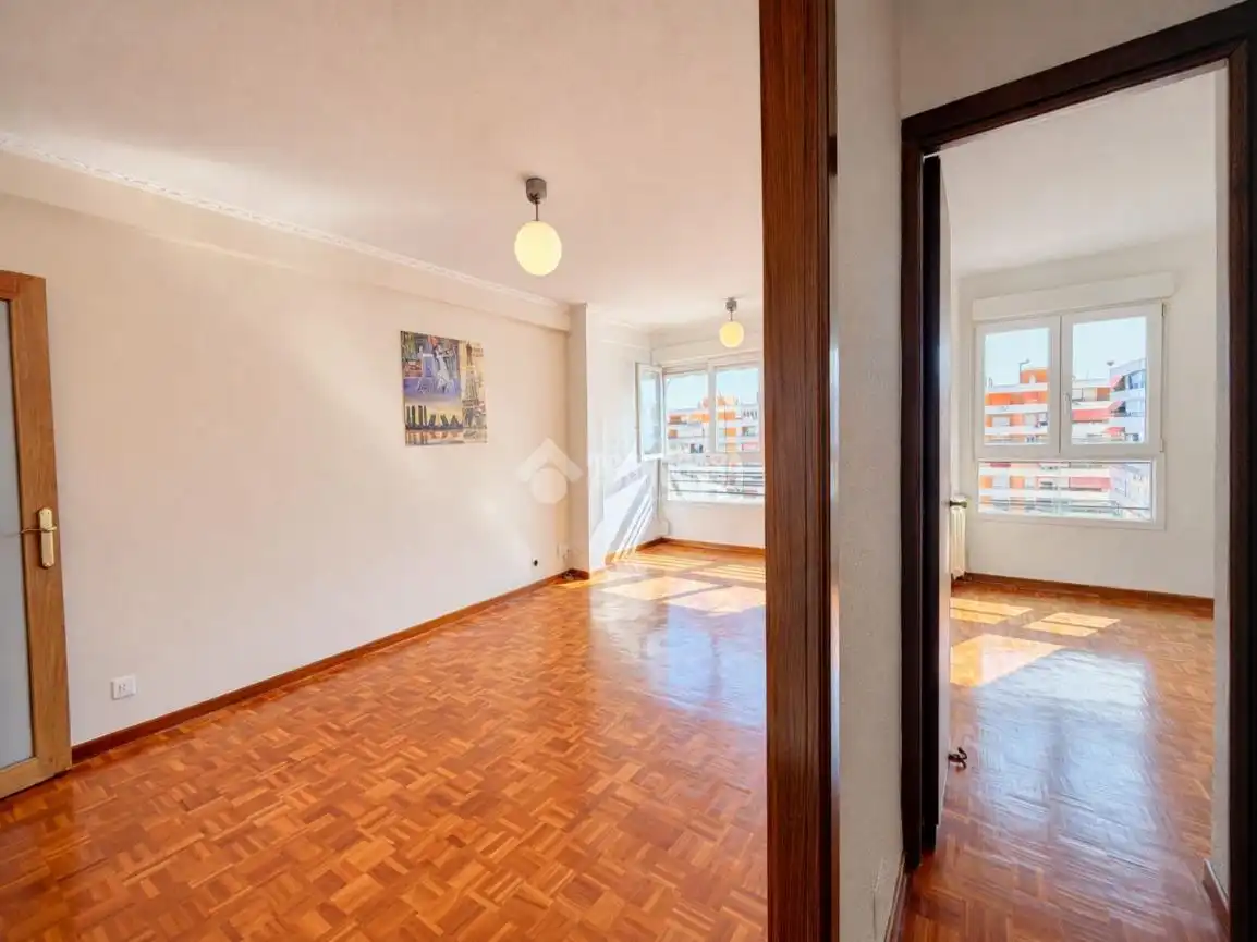Schlafzimmer von Wohnung zum Verkauf in Madrid