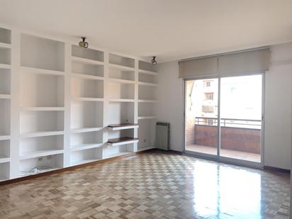 Living room of Flat to rent in  Madrid Capital  with Air Conditioner and Terrace