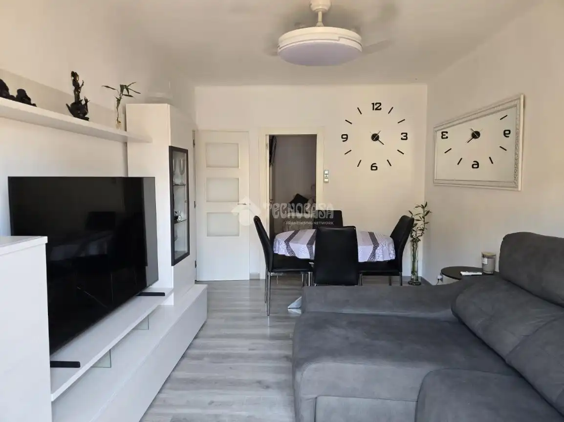 Living room of Flat for sale in Barcelona  with Air Conditioner and Balcony