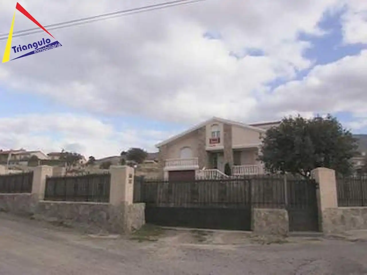 Exterior view of Houses for sale in Otero de Herreros