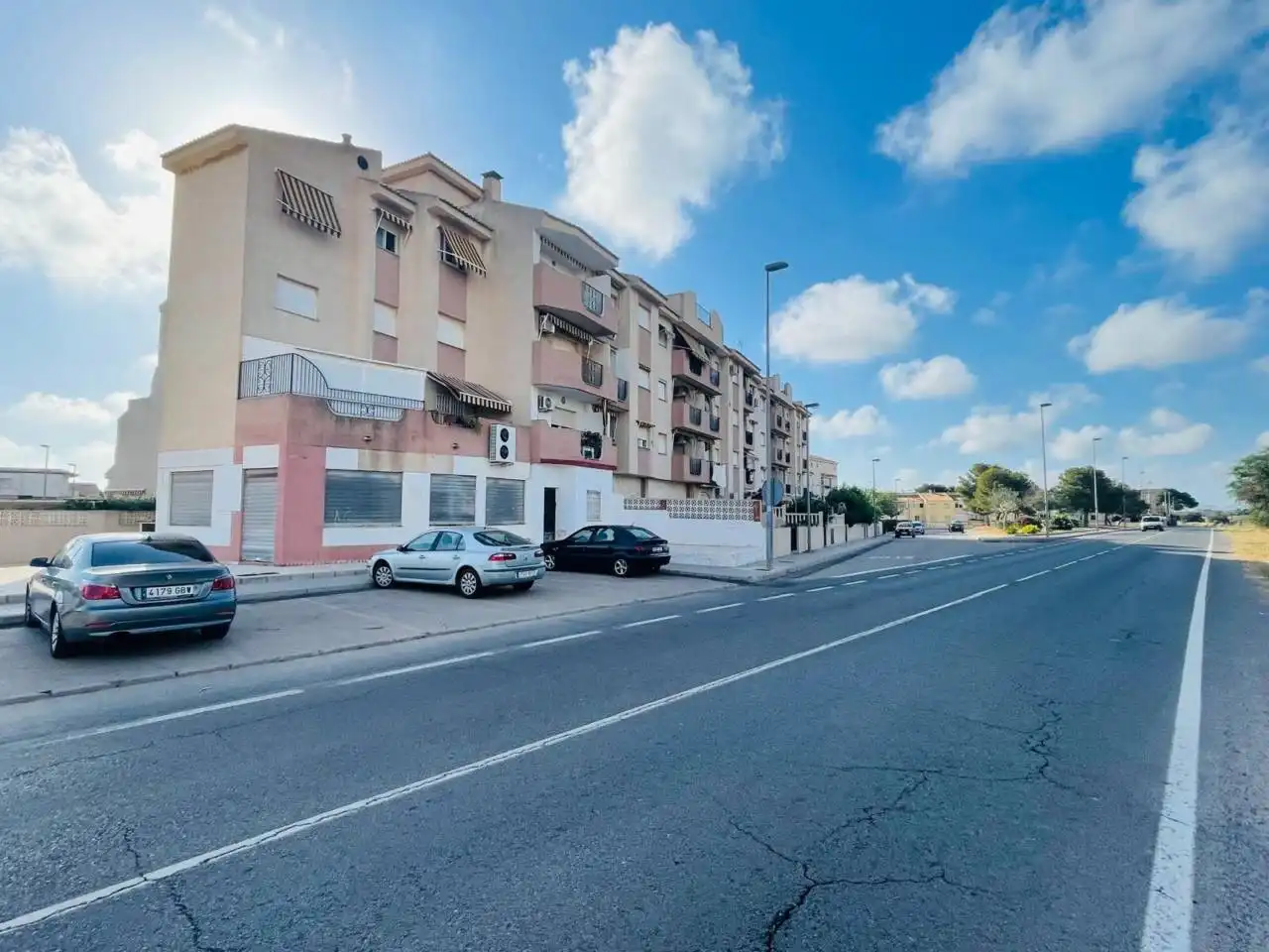 Vista exterior de Pis en venda en Cartagena amb Terrassa i Balcó