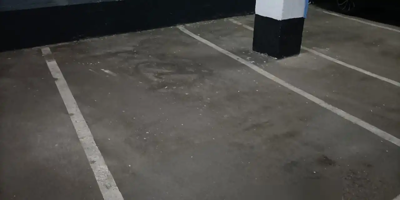 Parkplatz von Garage zum Verkauf in Madrid