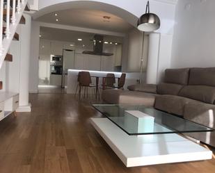 Sala d'estar de Àtic de lloguer en  Valencia Capital amb Aire condicionat, Calefacció i Parquet