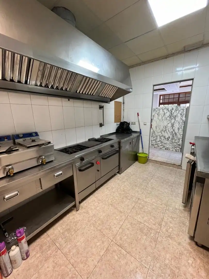 Business premises for sale in de Lluís Companys, imagen 17