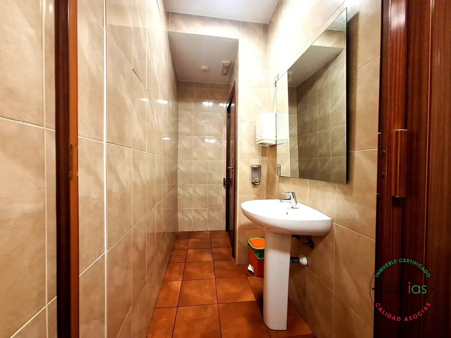 Badezimmer von Geschaftsraum zum Verkauf in Mayorga