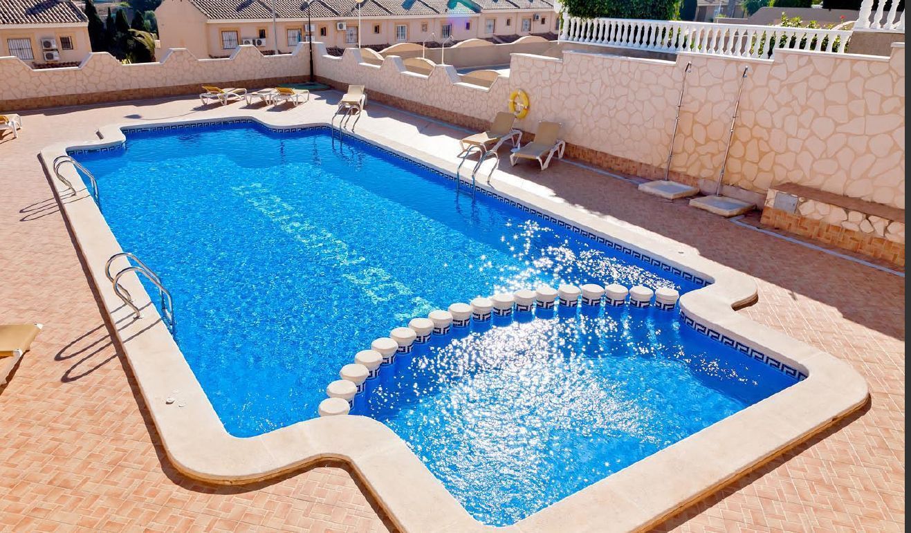 Swimming pool of House or chalet for sale in Torrevieja  with Heating, Private garden and Terrace