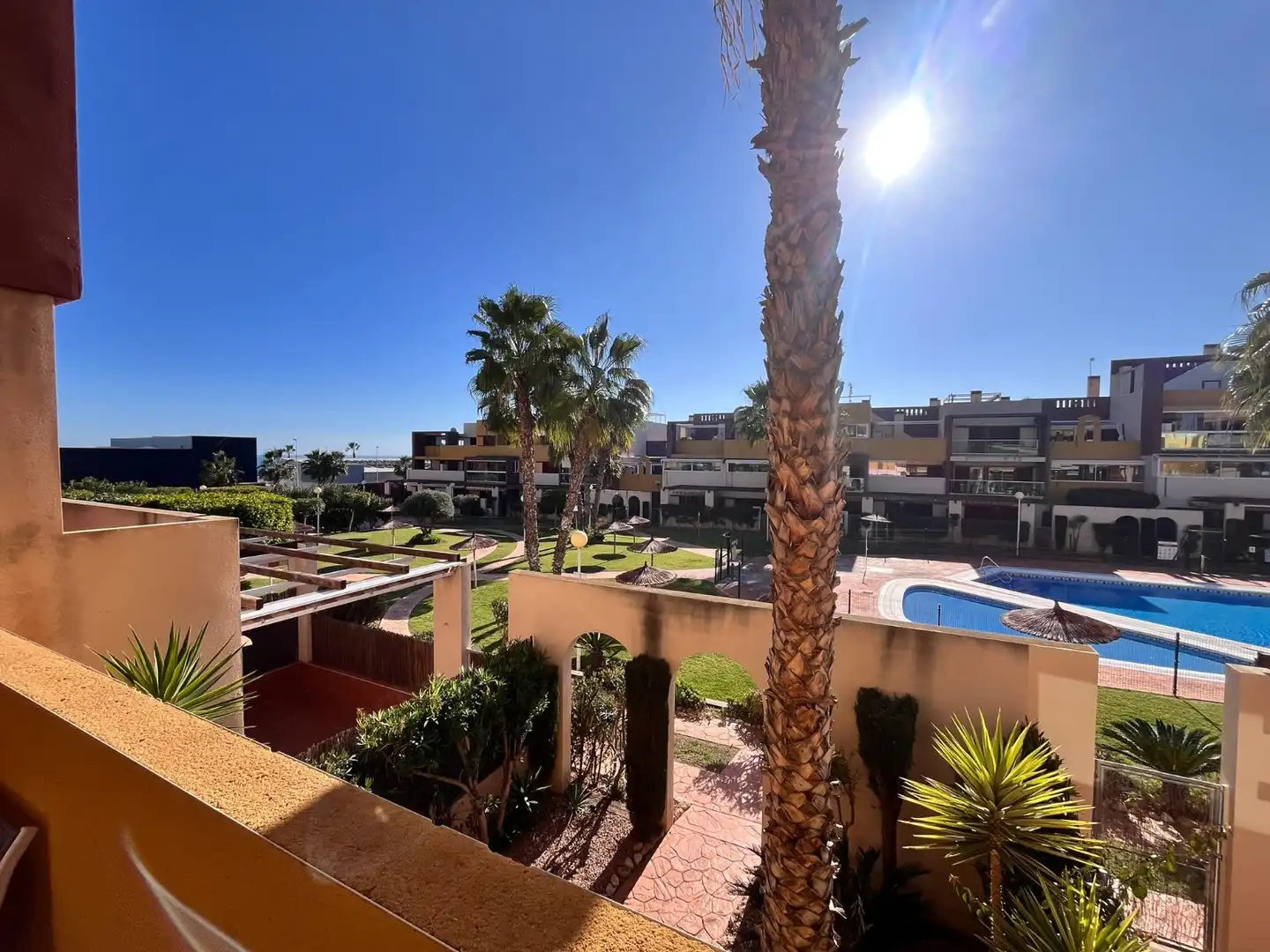 Vista exterior de Apartamento en venta en Orihuela con Aire acondicionado, Terraza y Piscina