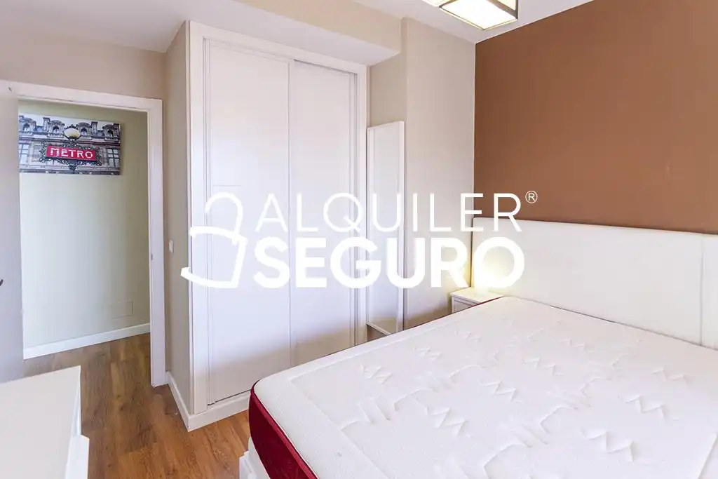 Flat with lift to rent in de Agustin de Foxá, imagen 8