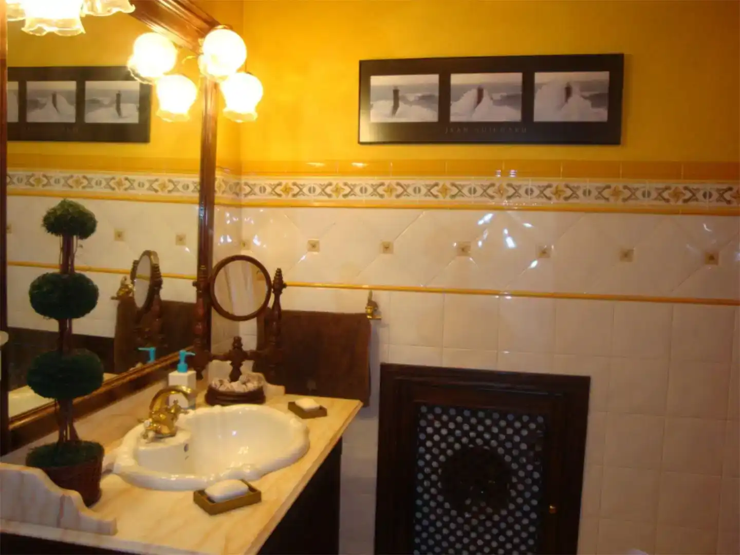 Baño de Apartamento de alquiler en Granada con Parquet, Trastero y Amueblado