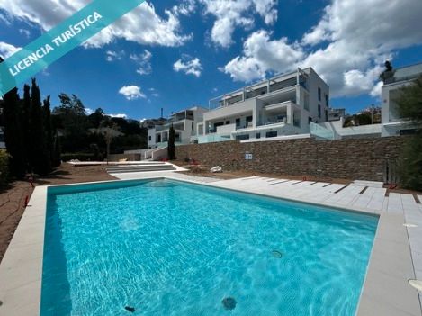 Piscina de Apartament en venda en Llançà amb Aire condicionat, Parquet i Terrassa