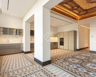 Flat for sale in  Barcelona Capital  with Air Conditioner, Heating and Private garden