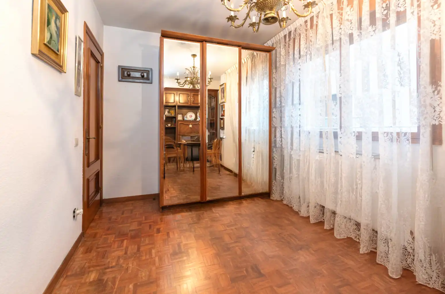 Schlafzimmer von Wohnung zum Verkauf in Oviedo  mit Heizung und Parkett