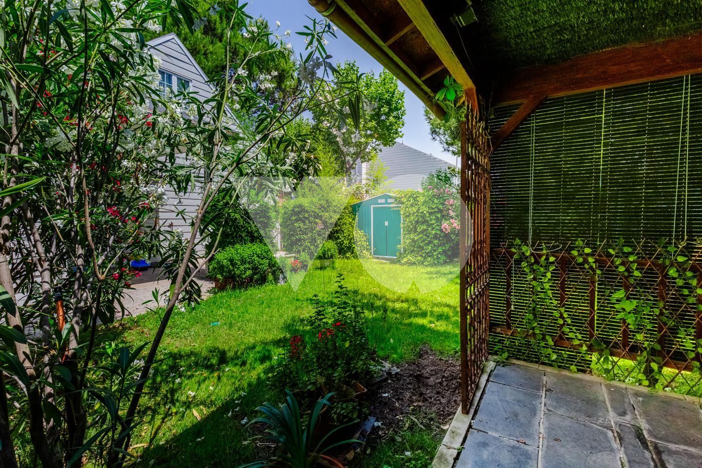 Jardí de Casa o xalet en venda en Villanueva de la Cañada amb Aire condicionat, Calefacció i Jardí privat