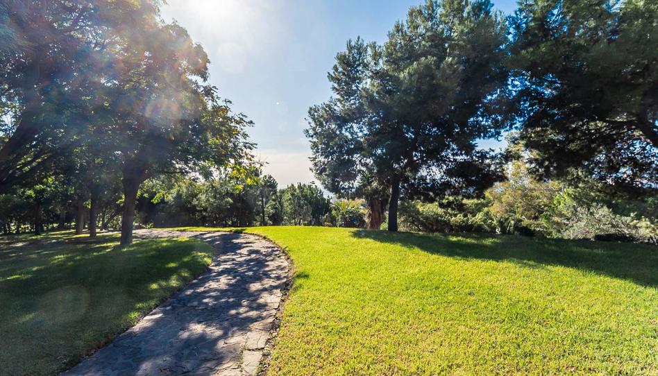 Foto 1 de Apartament en venda a Avenida Gamonal, Parque de la Paloma, Málaga