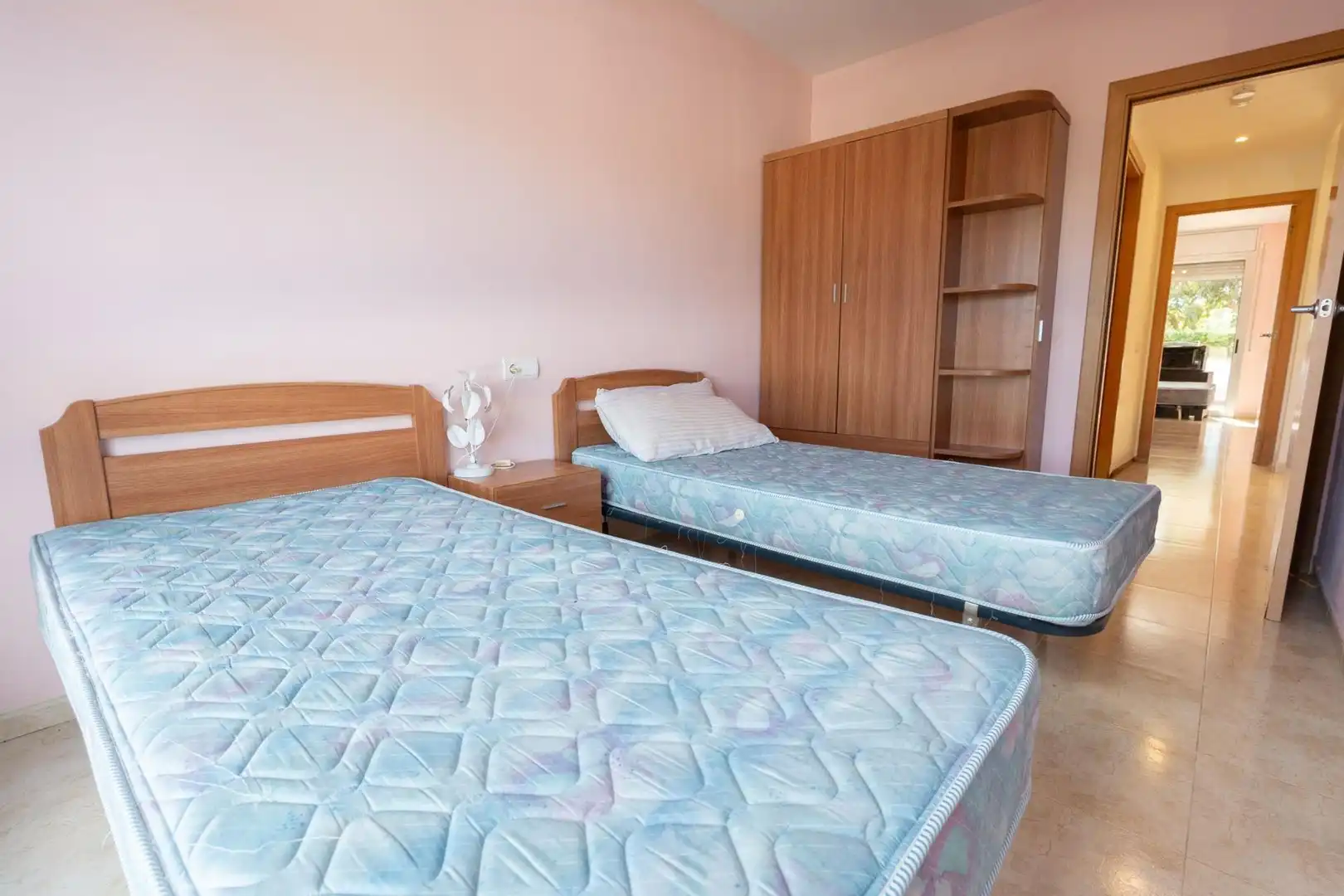 Dormitori de Casa o xalet en venda en Amposta amb Aire condicionat, Jardí privat i Terrassa