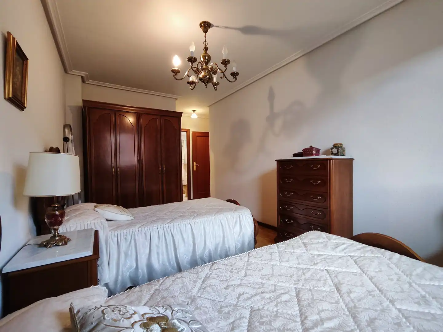 Habitación de Piso en venta en  Logroño con Calefacción, Parquet y Terraza