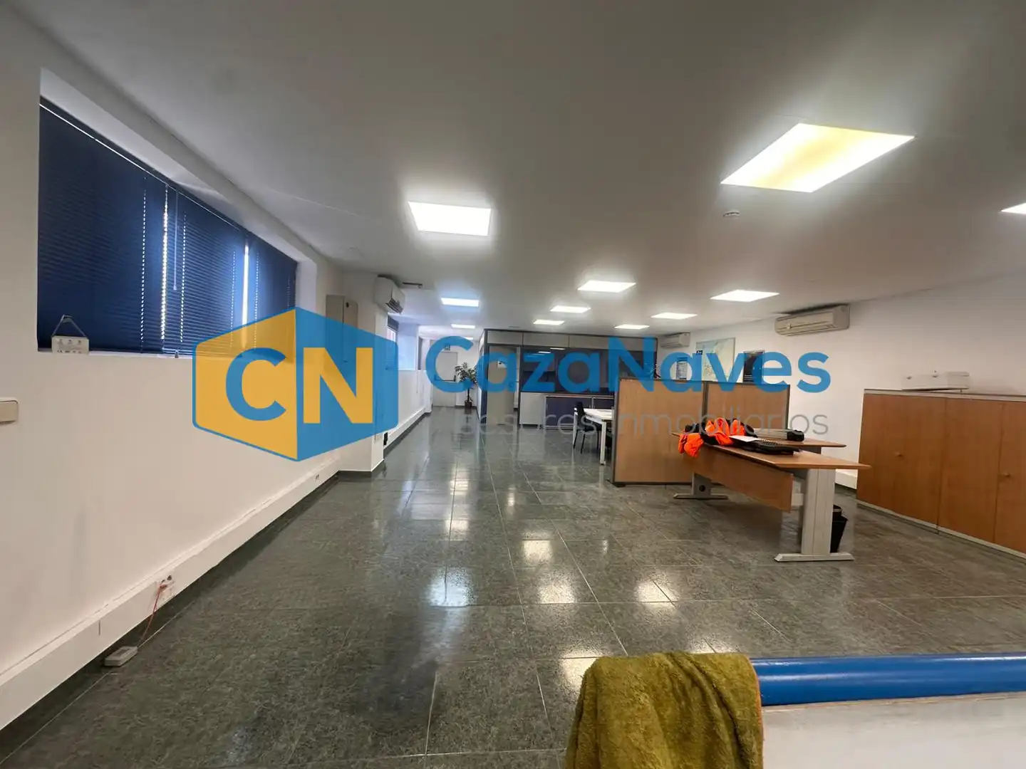 Industrial buildings for rent in Barrio de la Estación