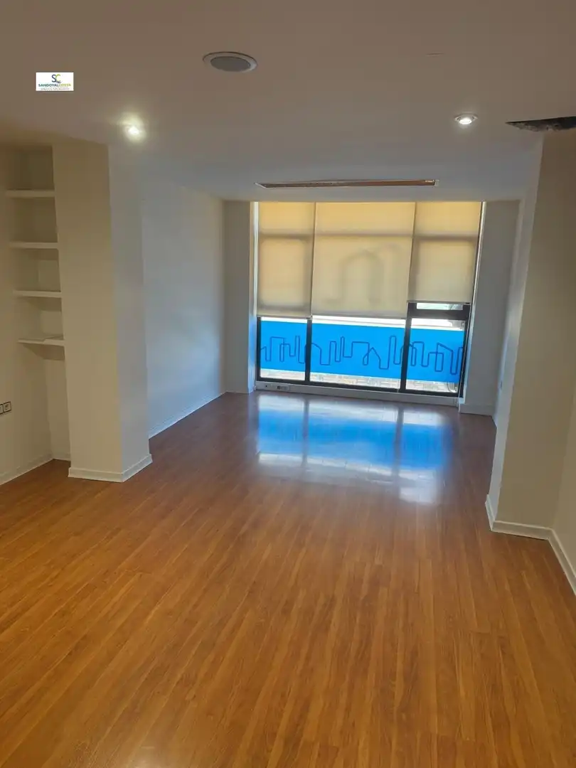 Commercial properties for sale in Alicante / Alacant  with Air Conditioner