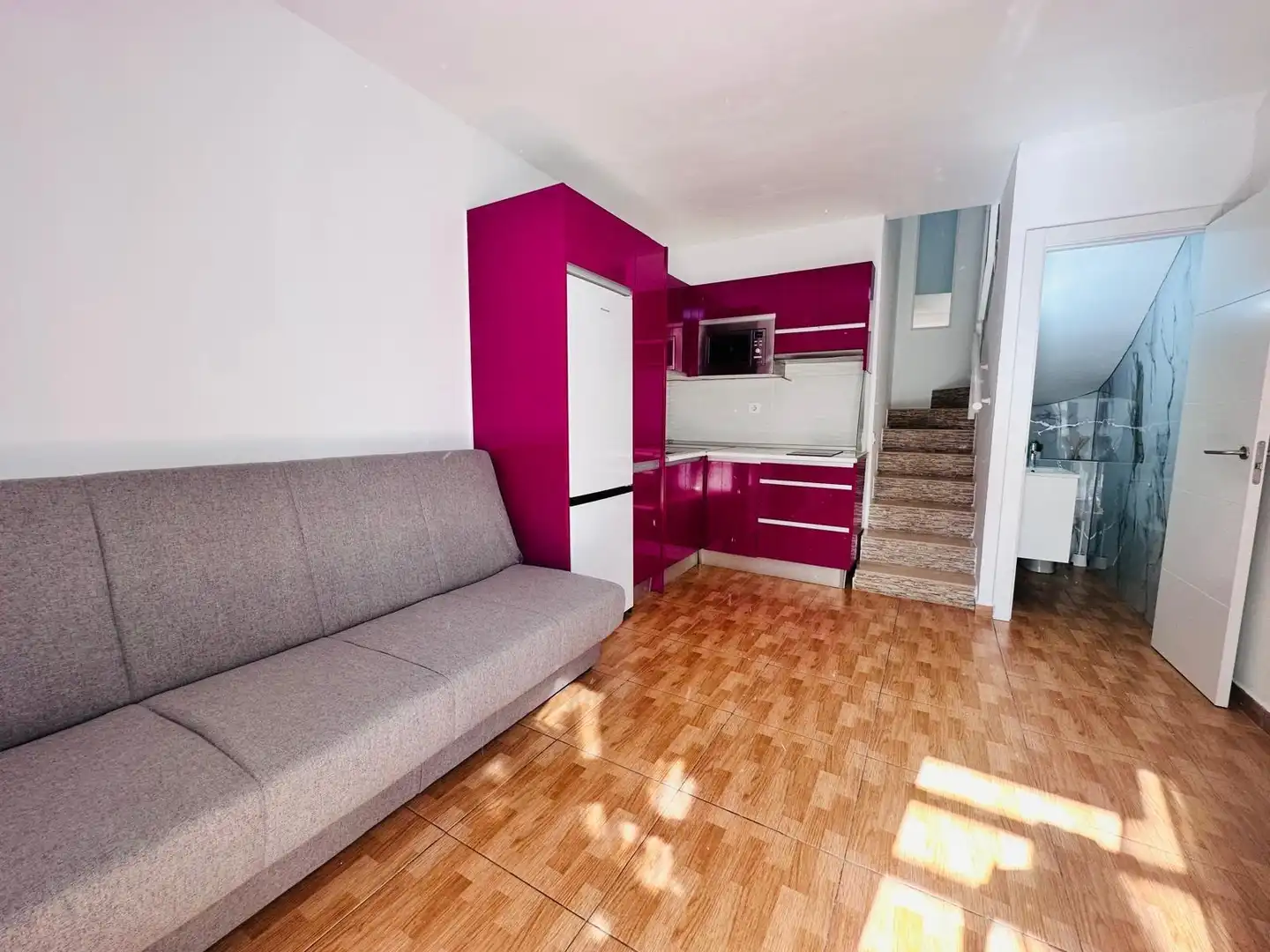 Sala d'estar de Casa o xalet de lloguer en San Bartolomé de Tirajana amb Aire condicionat, Jardí privat i Terrassa