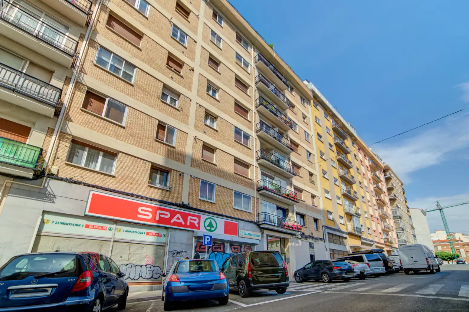 Vista exterior de Ático en venta en Burlada / Burlata con Calefacción, Parquet y Terraza