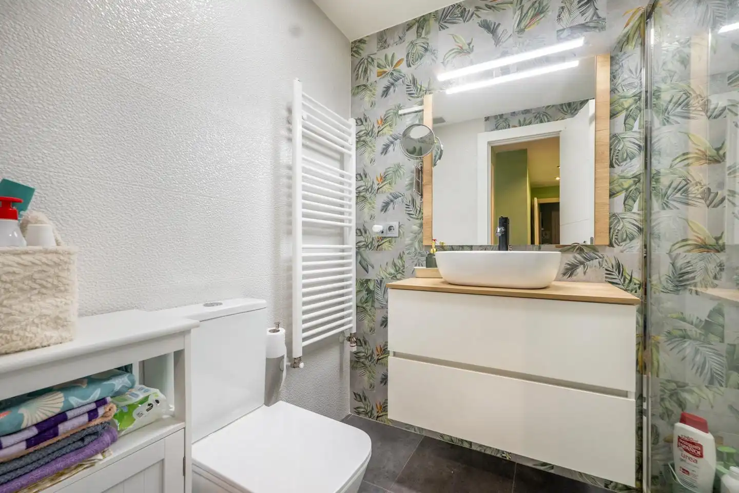 Baño de Piso en venta en Ávila con Calefacción y Trastero