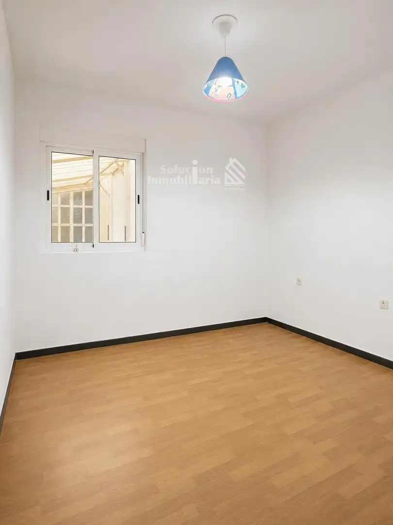 Schlafzimmer von Wohnung zum Verkauf in Salamanca mit Heizung, Terrasse und Balkon